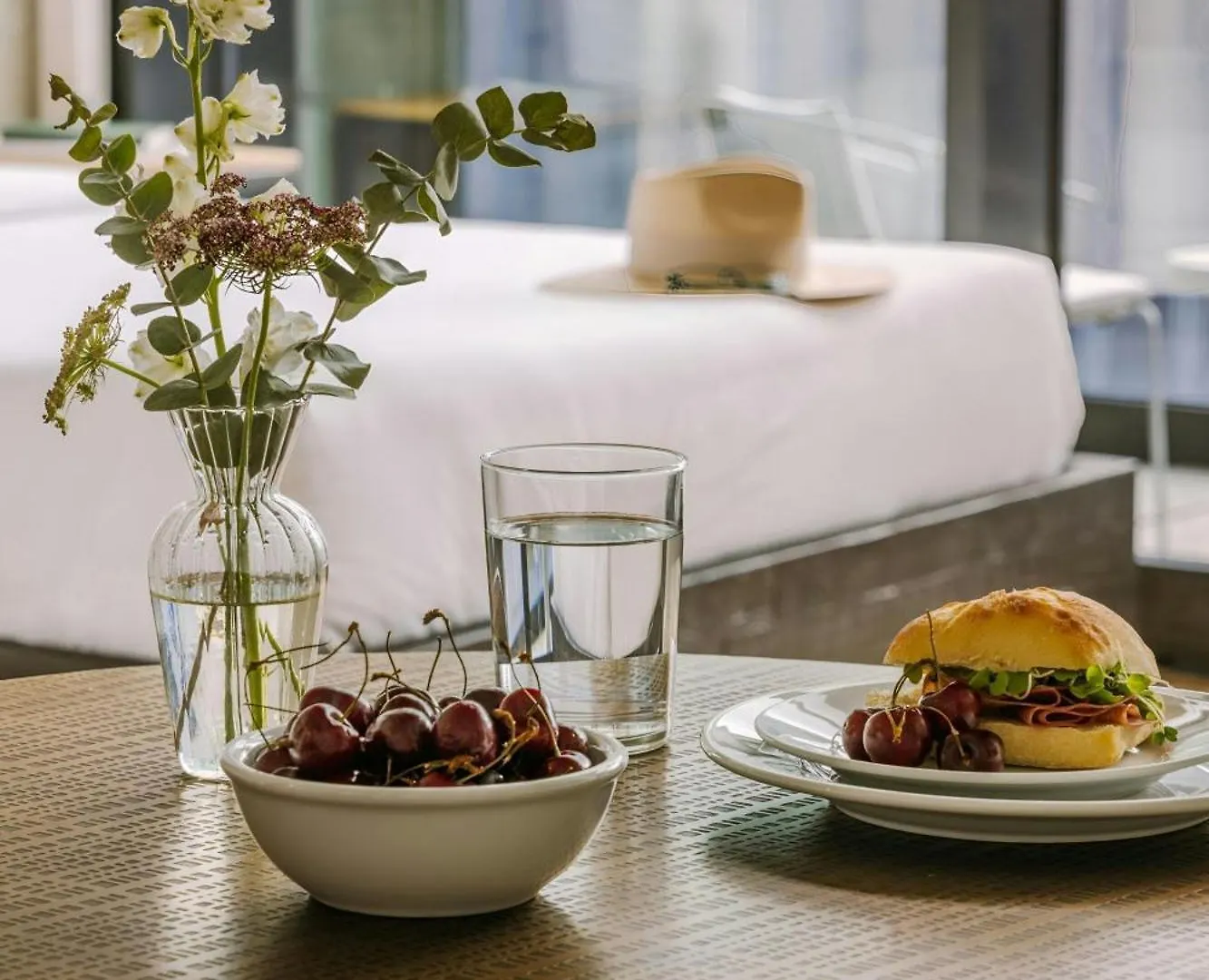 Sonder By Marriott Bonvoy Maisonneuve Apartments Downtown Montreal