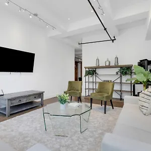 Les Lofts Du Mont Royal Apartment
