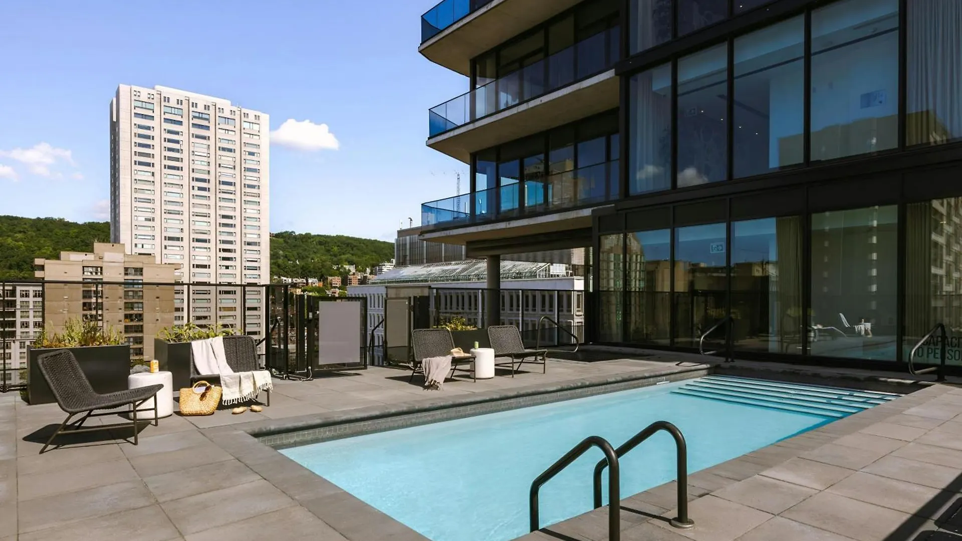 Sonder By Marriott Bonvoy Maisonneuve Apartments Downtown Montréal